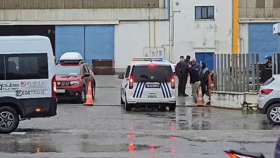 Bakım yapılan gemi yan yattı! 1 kişi öldü!